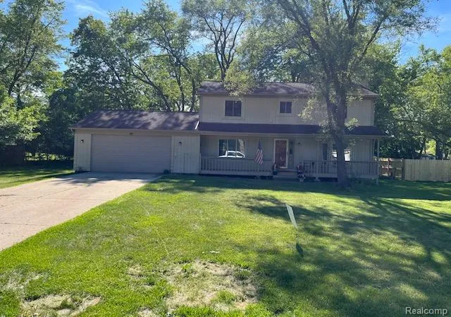 Photo 1 of Single family home for sale at 759 Geneva, Waterford, MI 48328 | MLS# 20261077543 | Listing updated on 2026-10-30