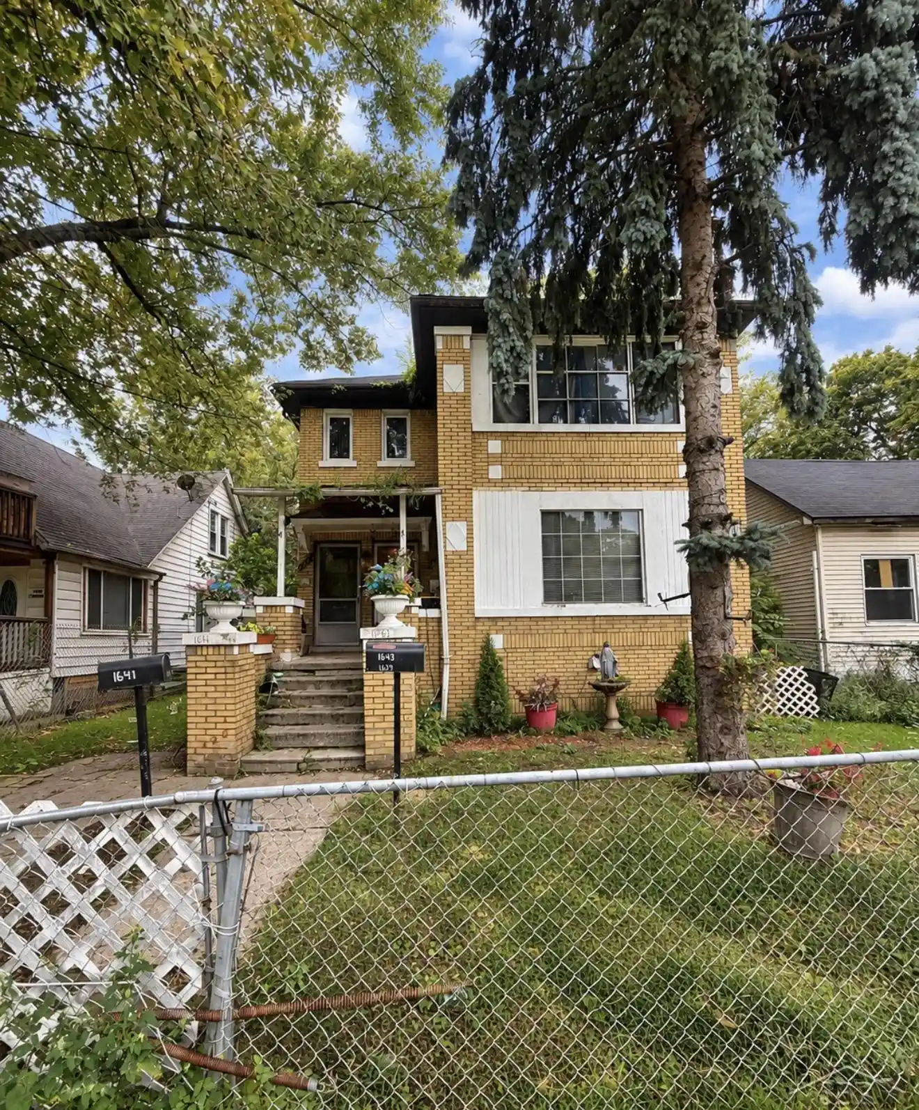 Photo 1 of Sale Pending at 1641 Clark St, Detroit, MI 48209 | MLS# 61050222913 | Listing updated on 2026-09-29