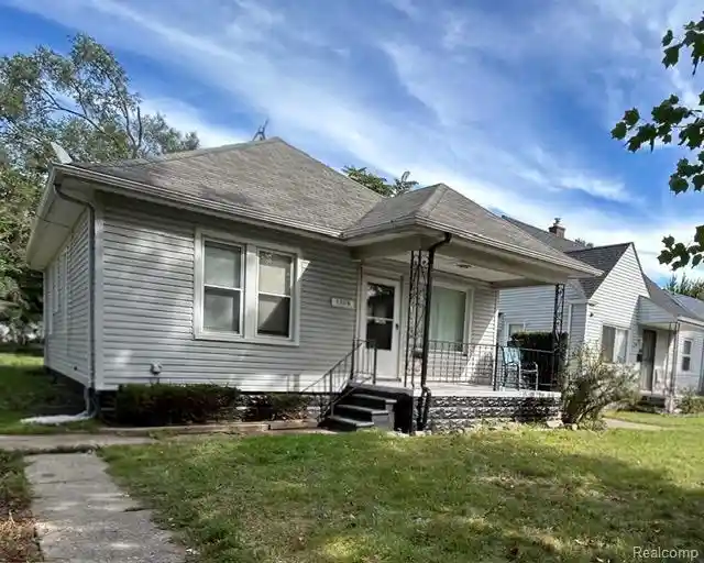 Photo 1 of Sale Pending at 7304 Chatham, Redford, MI 48239 | MLS# 20261077552 | Listing updated on 2026-10-25
