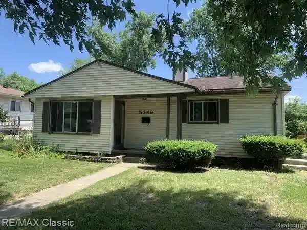 Photo 1 of Single family home for sale at 5349 Military Ave, Brighton, MI 48116 | MLS# 20261077567 | Listing updated on 2026-10-15
