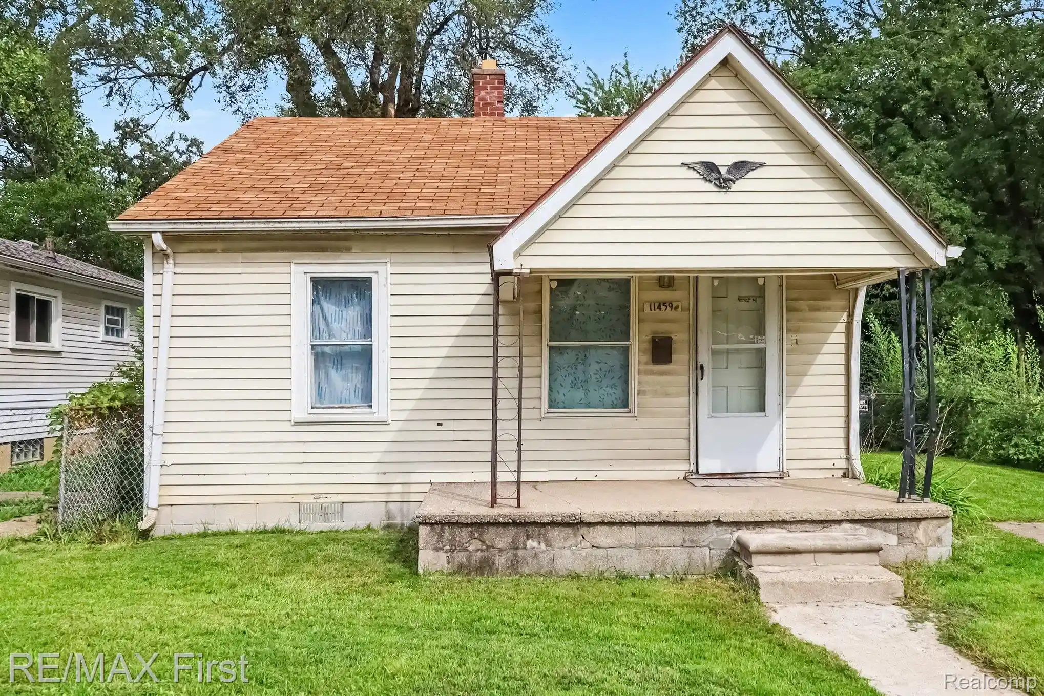 Single family home for sale at 11459 Jackson Ave, Warren, MI 48089 | MLS# 20261077617