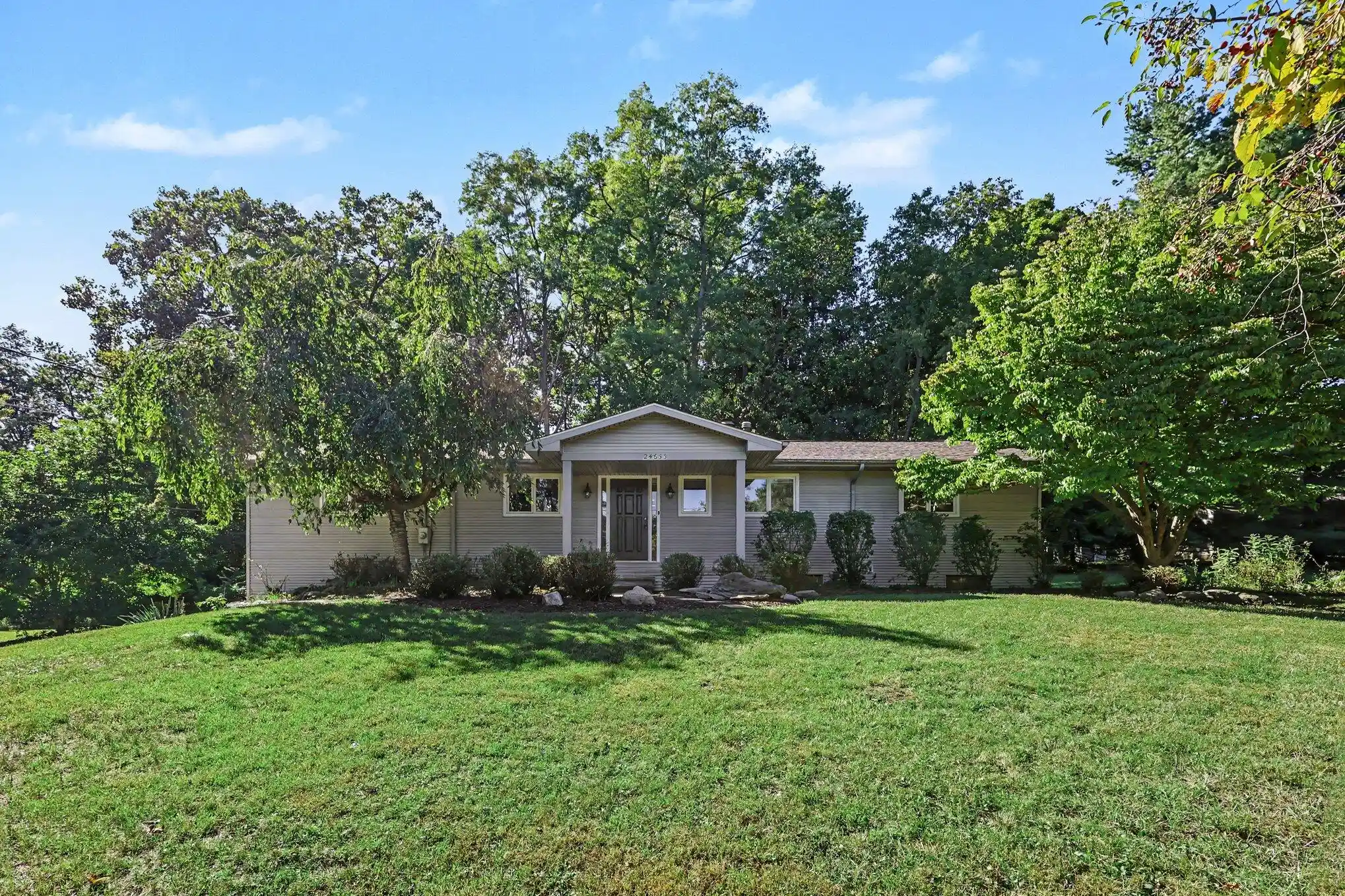 Photo 1 of Sale Pending at 24635 Power Rd, Farmington, MI 48336 | MLS# 81026051194 | Listing updated on 2026-09-29