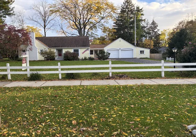 Photo 1 of Single family home for sale at 1930 Michigan St Ne, Grand Rapids, MI 49503 | MLS# 65026051238 | Listing updated on 2026-10-29
