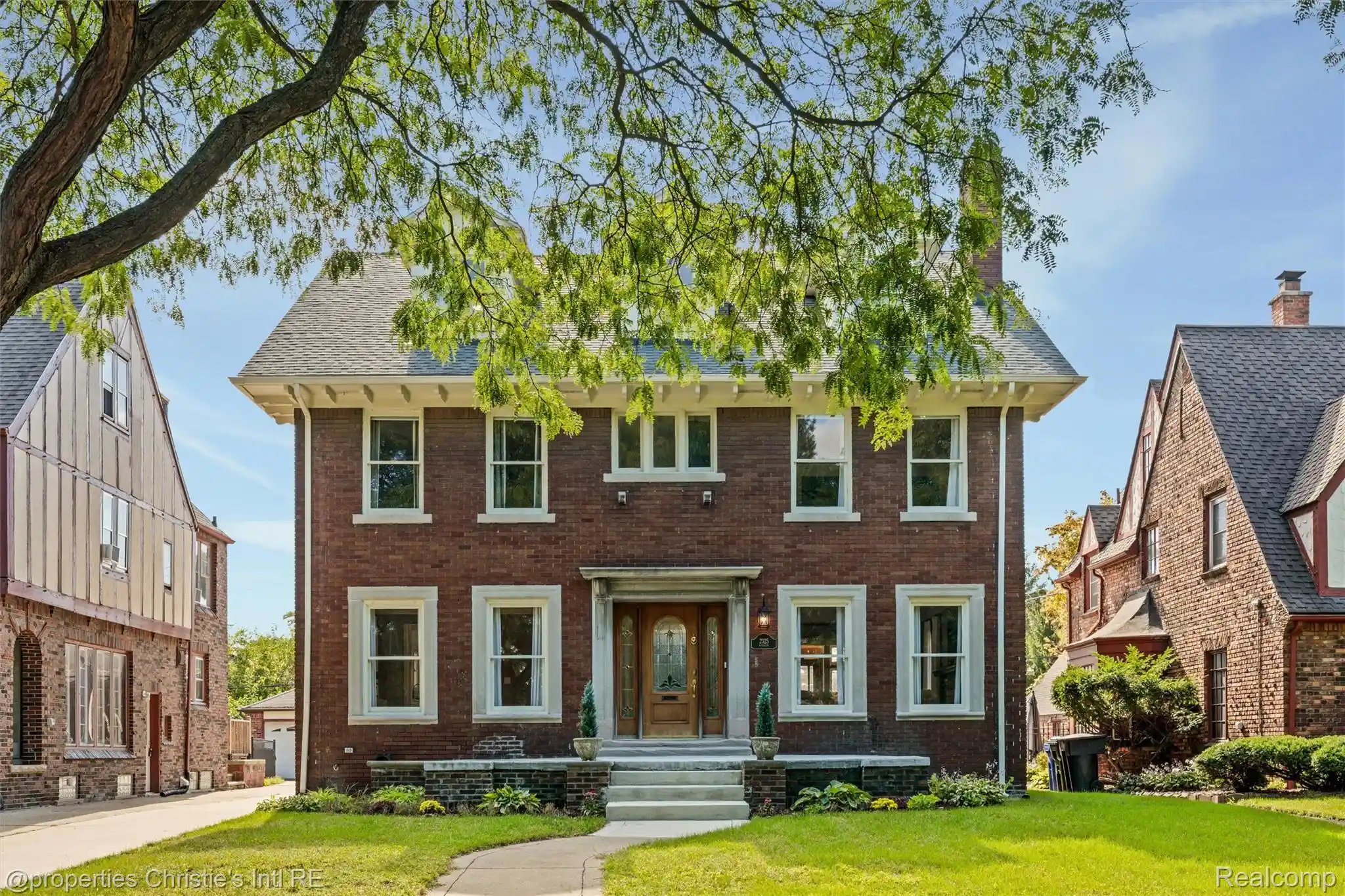 Photo 1 of Sale Pending at 2325 W Boston Blvd, Detroit, MI 48206 | MLS# 20261077760 | Listing updated on 2026-10-17