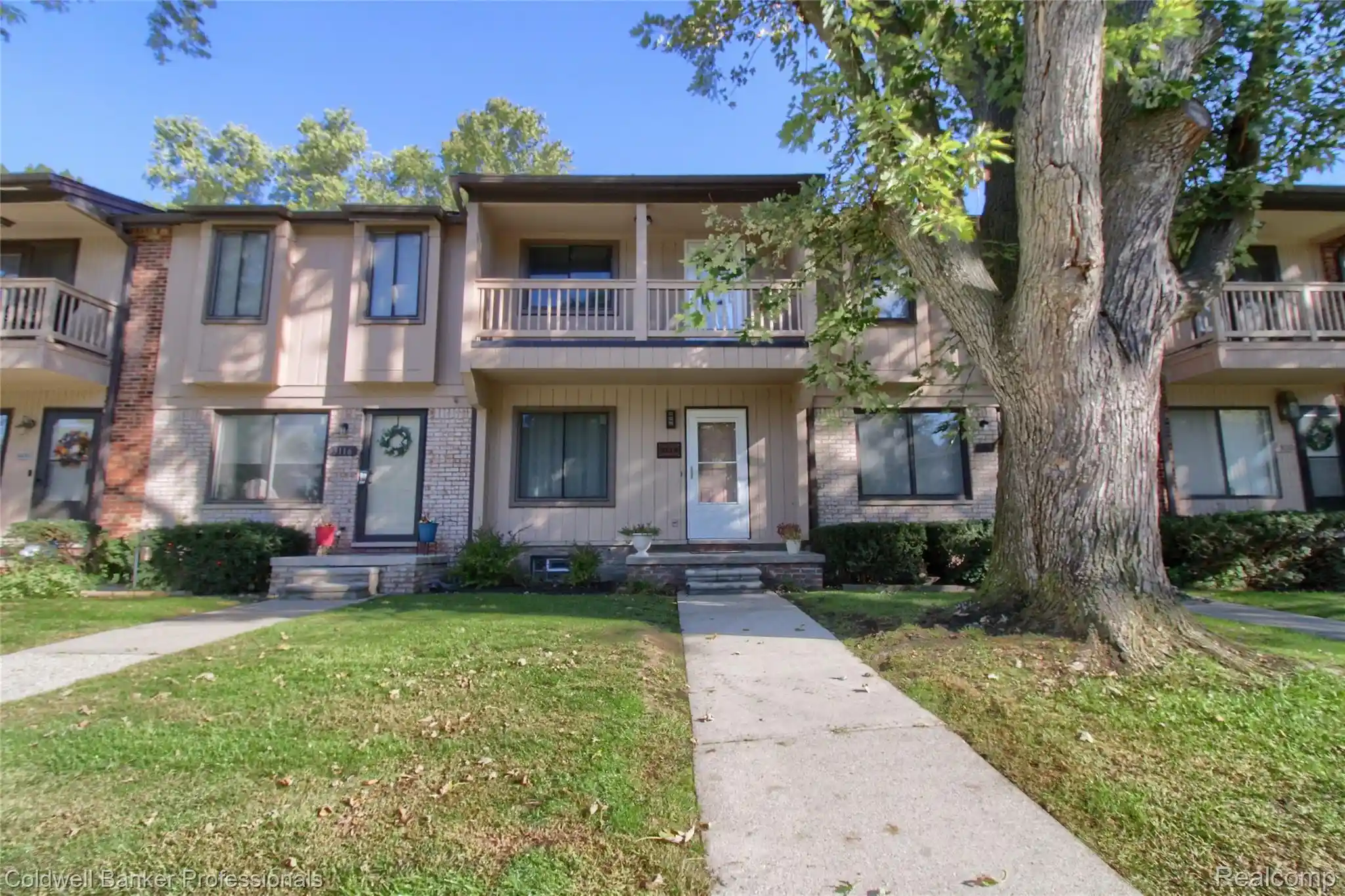 Photo 1 of Condo for sale at 3114 Summers Rd, Keego Harbor, MI 48320 | MLS# 20261077834 | Listing updated on 2026-10-13