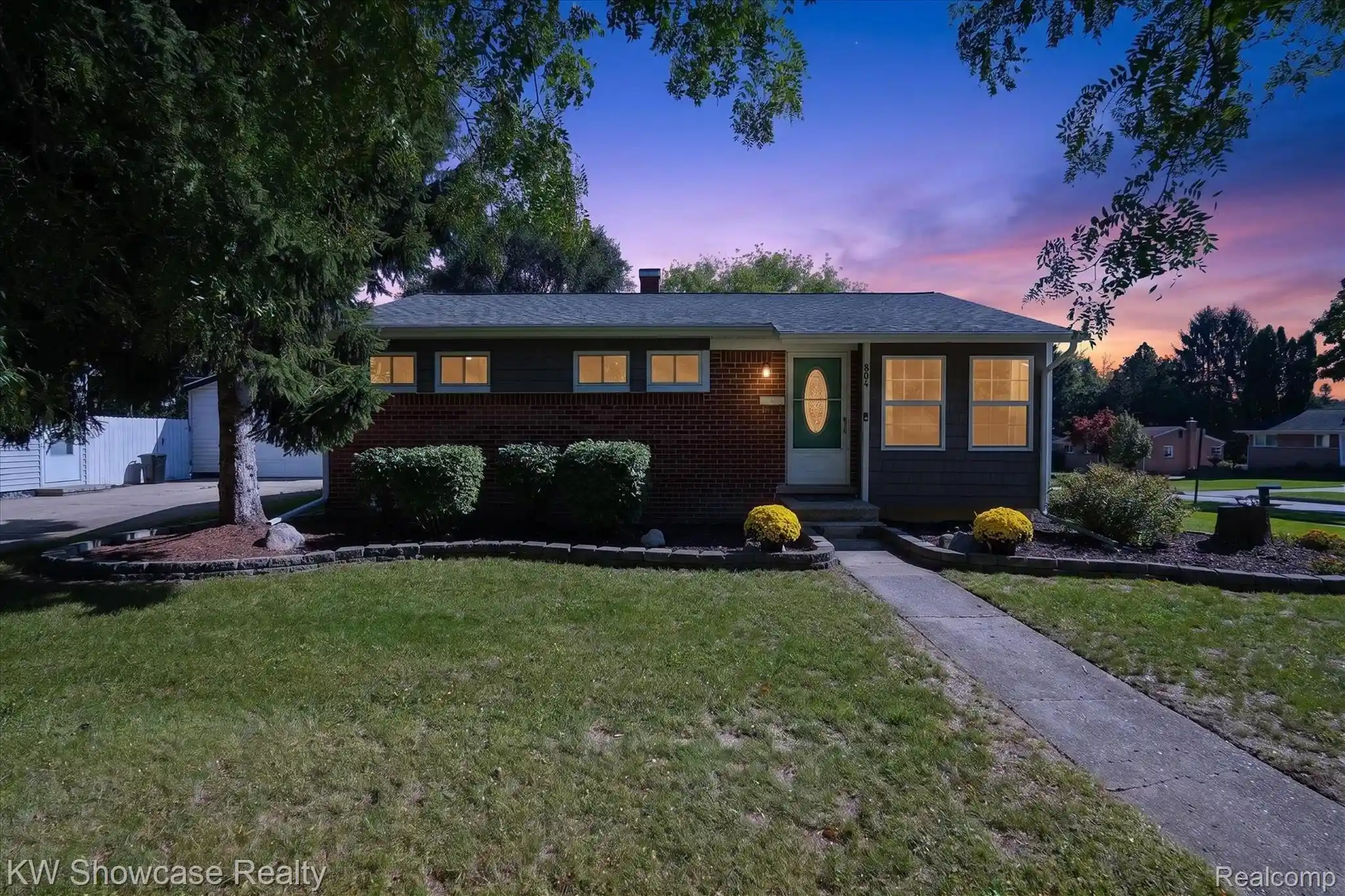 Photo 1 of Single family home for sale at 804 Bishop St, Milford, MI 48381 | MLS# 20261077859 | Listing updated on 2026-09-30