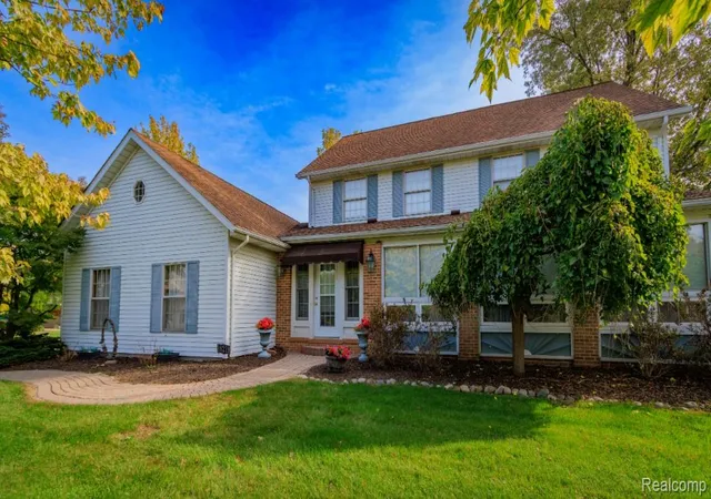 Single family home for sale at 18219 Cardinal Ave, Grosse Ile, MI 48138 | MLS# 20261077878