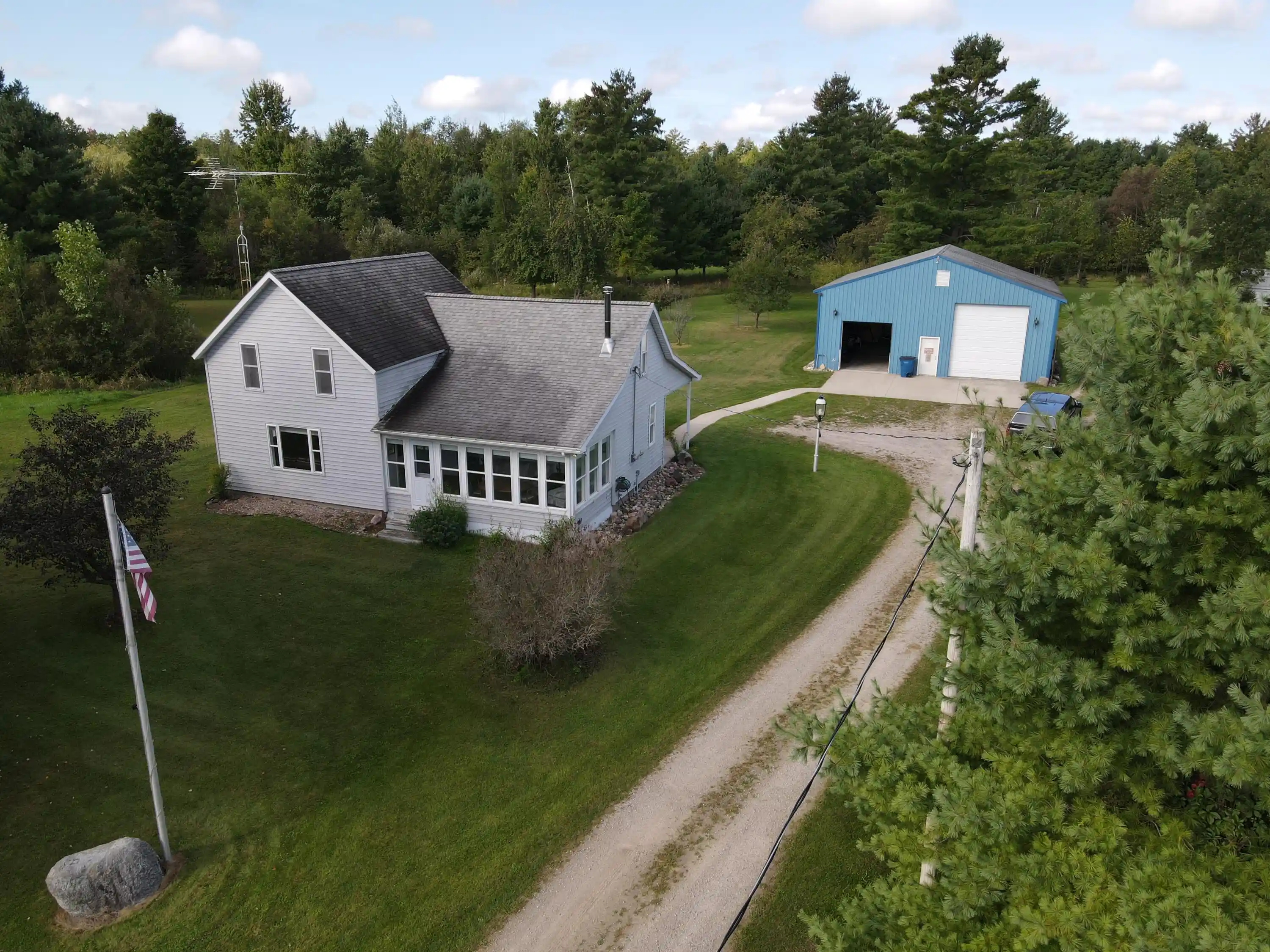 Photo 1 of Single family home for sale at 812 S Lorenz Rd, Tawas City, MI 48763 | MLS# 53026051359 | Listing updated on 2026-09-25