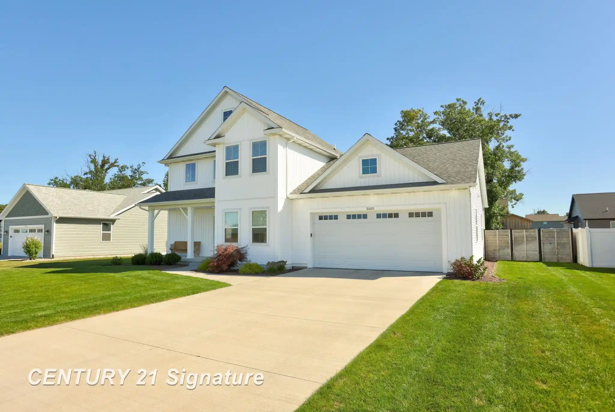 Photo 1 of Single family home for sale at 8660 Foxtail Trl, Tittabawassee Township Saginaw, MI 48623 | MLS# 61050223040 | Listing updated on 2026-10-20