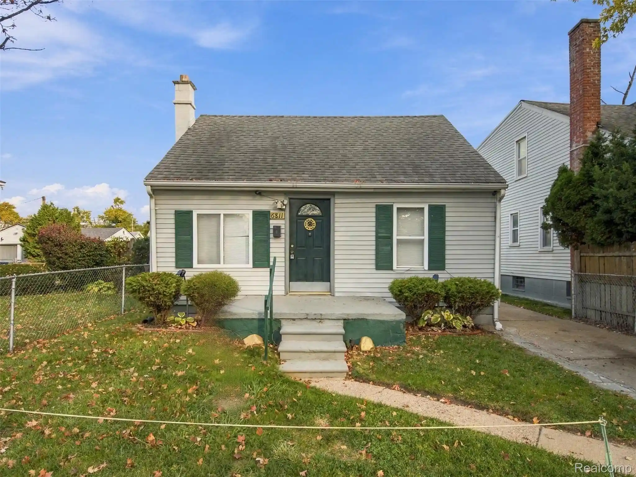 Photo 1 of Single family home for sale at 6811 Toepfer Rd, Warren, MI 48091 | MLS# 20261077941 | Listing updated on 2026-10-30