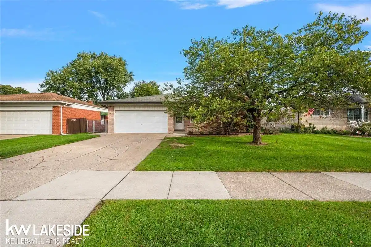 Photo 1 of Sale Pending at 13747 Joyce Dr, Warren, MI 48088 | MLS# 58050223077 | Listing updated on 2026-10-15
