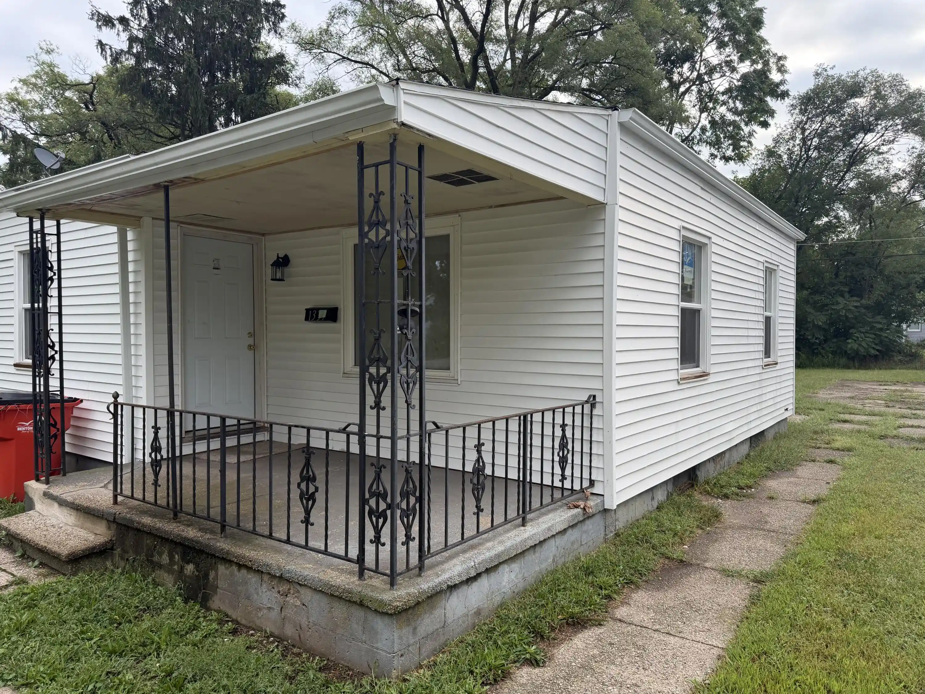 Photo 1 of Single family home for sale at 1339 Jennings Ave, Benton Harbor, MI 49022 | MLS# 69026051449 | Listing updated on 2026-09-29