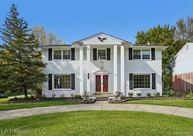 Photo 1 of Single family home for sale at 25503 Arden Park Dr, Farmington Hills, MI 48336 | MLS# 20261078003 | Listing updated on 2026-10-27