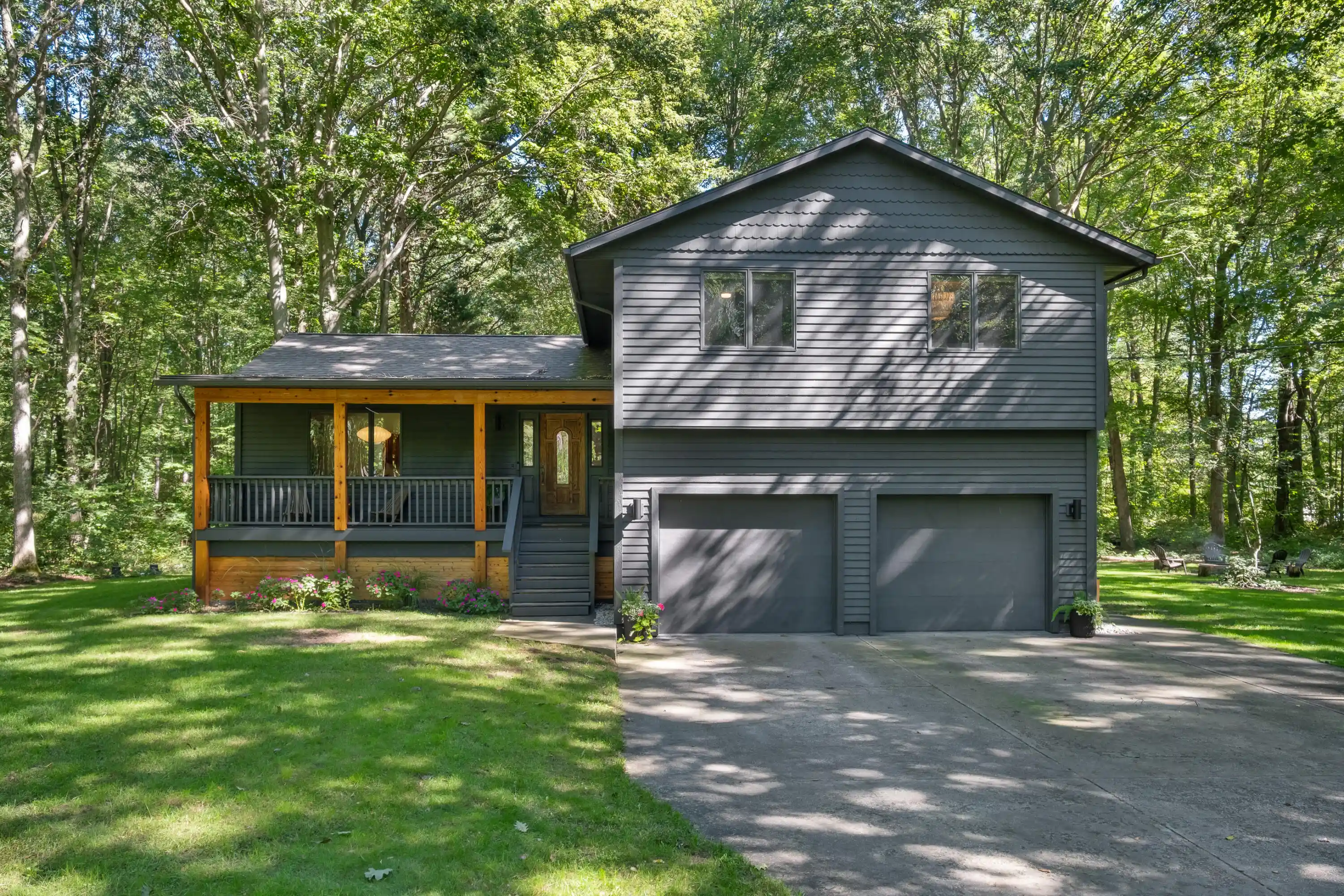 Photo 1 of Single family home for sale at 12890 Woodhaven Dr, Grand Haven, MI 49417 | MLS# 53026051469 | Listing updated on 2026-10-13