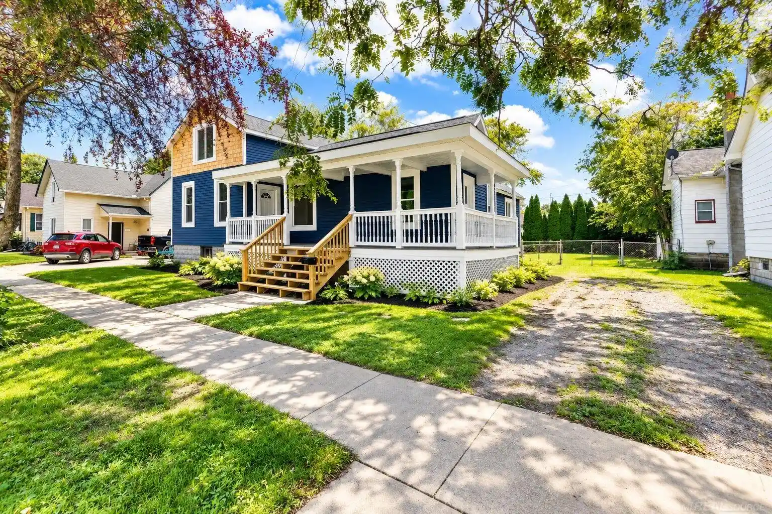 Photo 1 of Single family home for sale at 328 N William St, Marine City, MI 48039 | MLS# 58050223112 | Listing updated on 2026-09-29