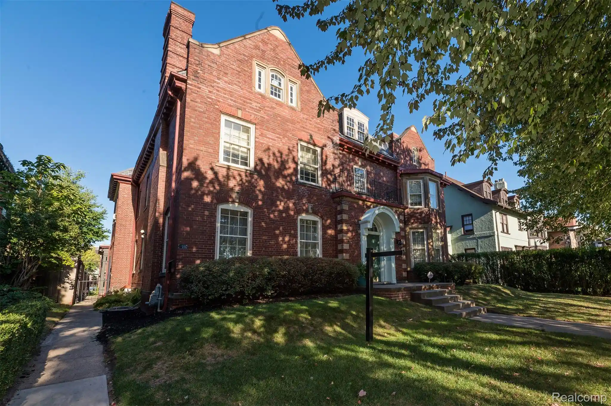 Photo 1 of Mansion for sale at 700 Parker St, Detroit, MI 48214 | MLS# 20261078151 | Listing updated on 2026-10-01