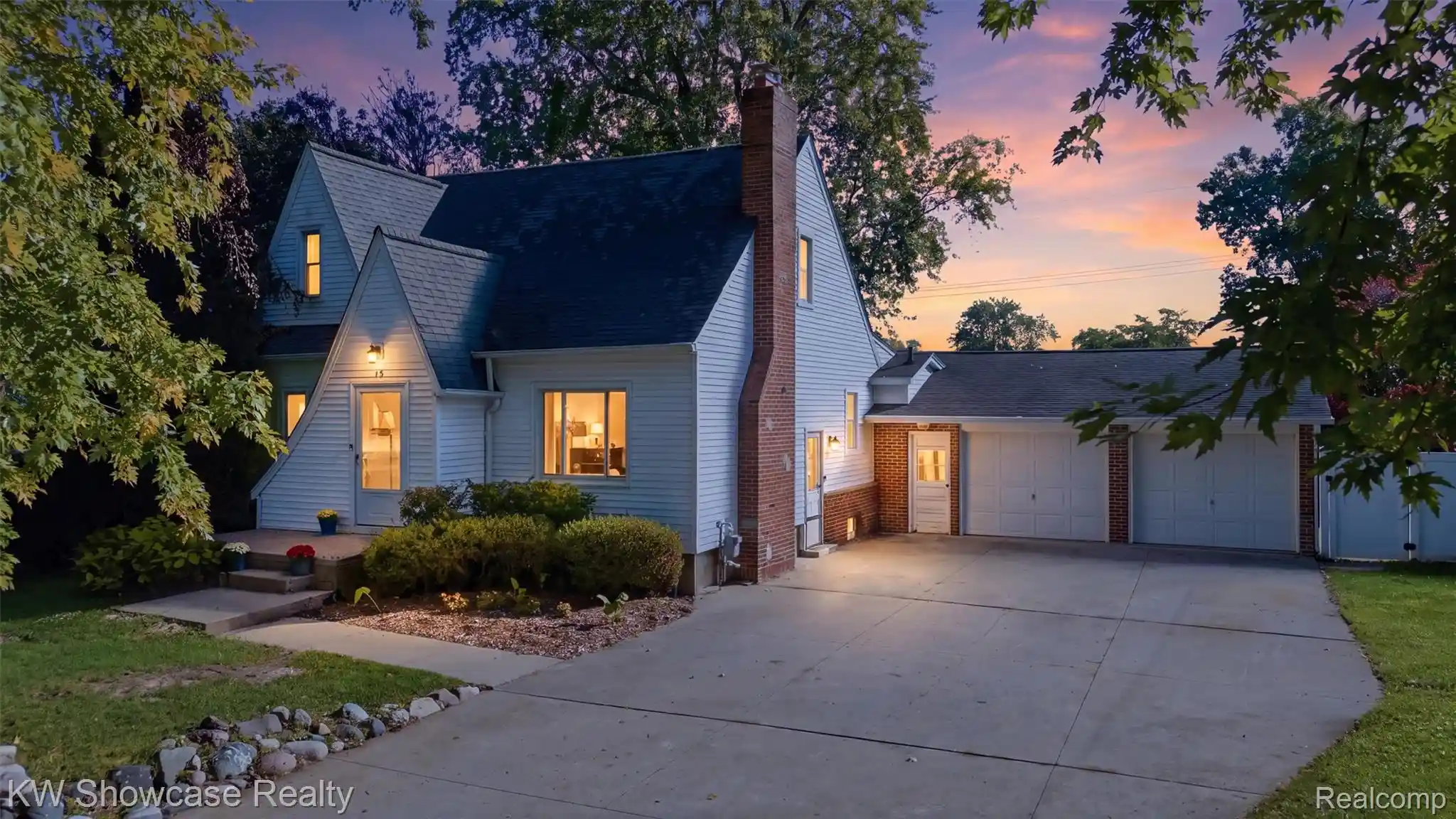 Photo 1 of Sale Pending at 75 Preston Ave, Waterford, MI 48328 | MLS# 20261078208 | Listing updated on 2026-10-19