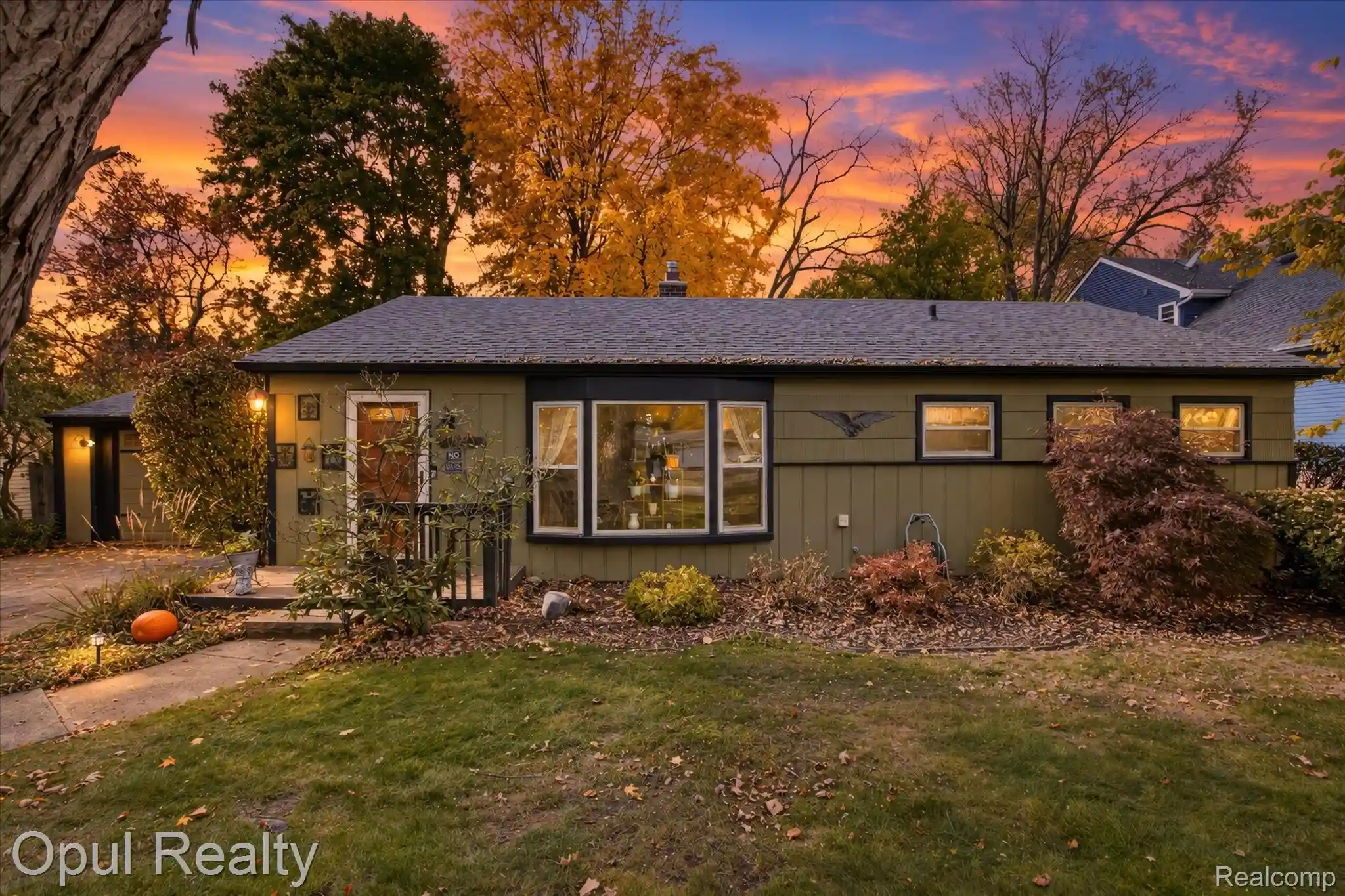 Single family home for sale at 18051 Floral St, Livonia, MI 48152 | MLS# 20261078241