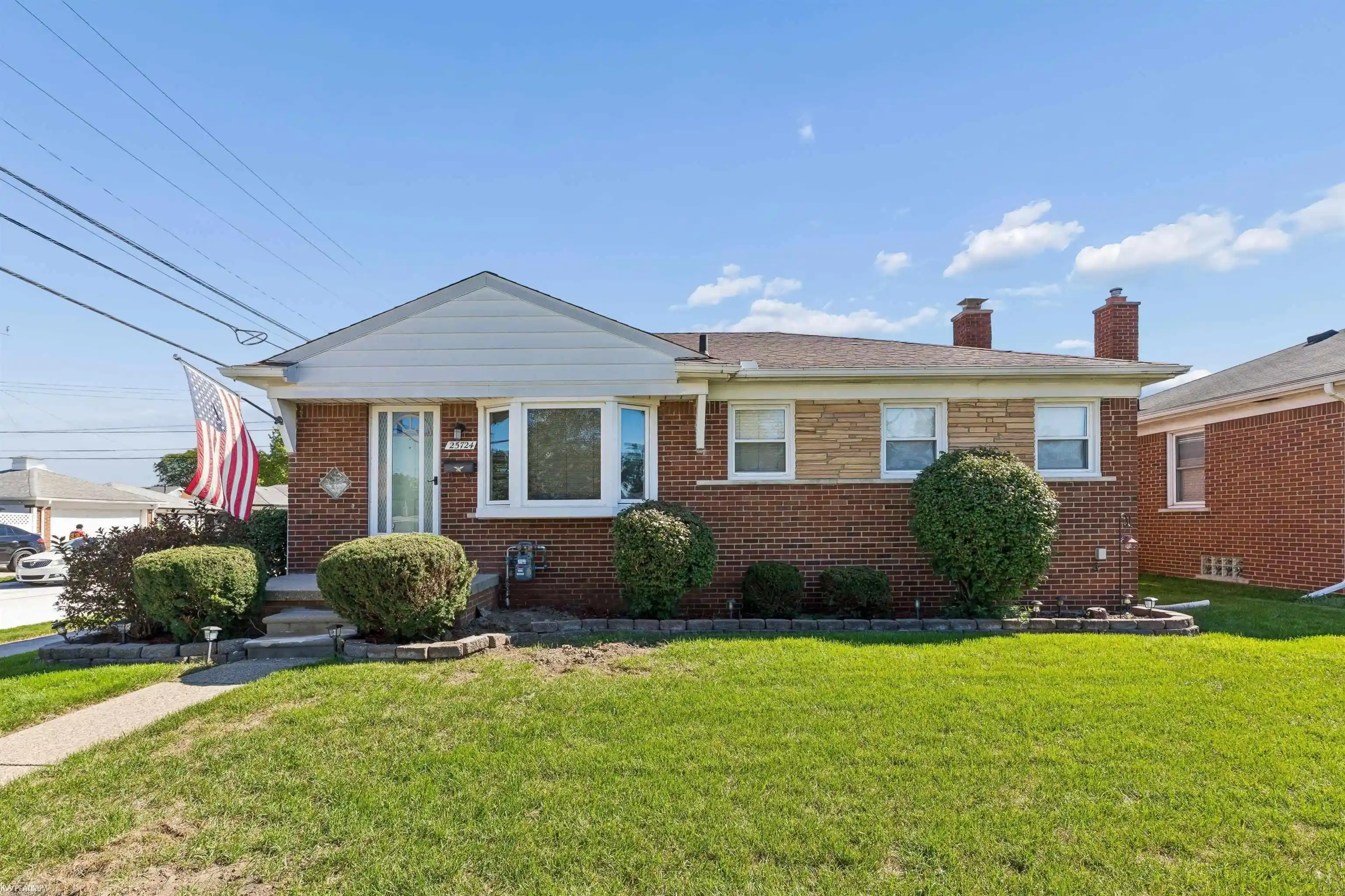 Photo 1 of Sale Pending at 25724 Koontz St, Roseville, MI 48066 | MLS# 58050223179 | Listing updated on 2026-09-28