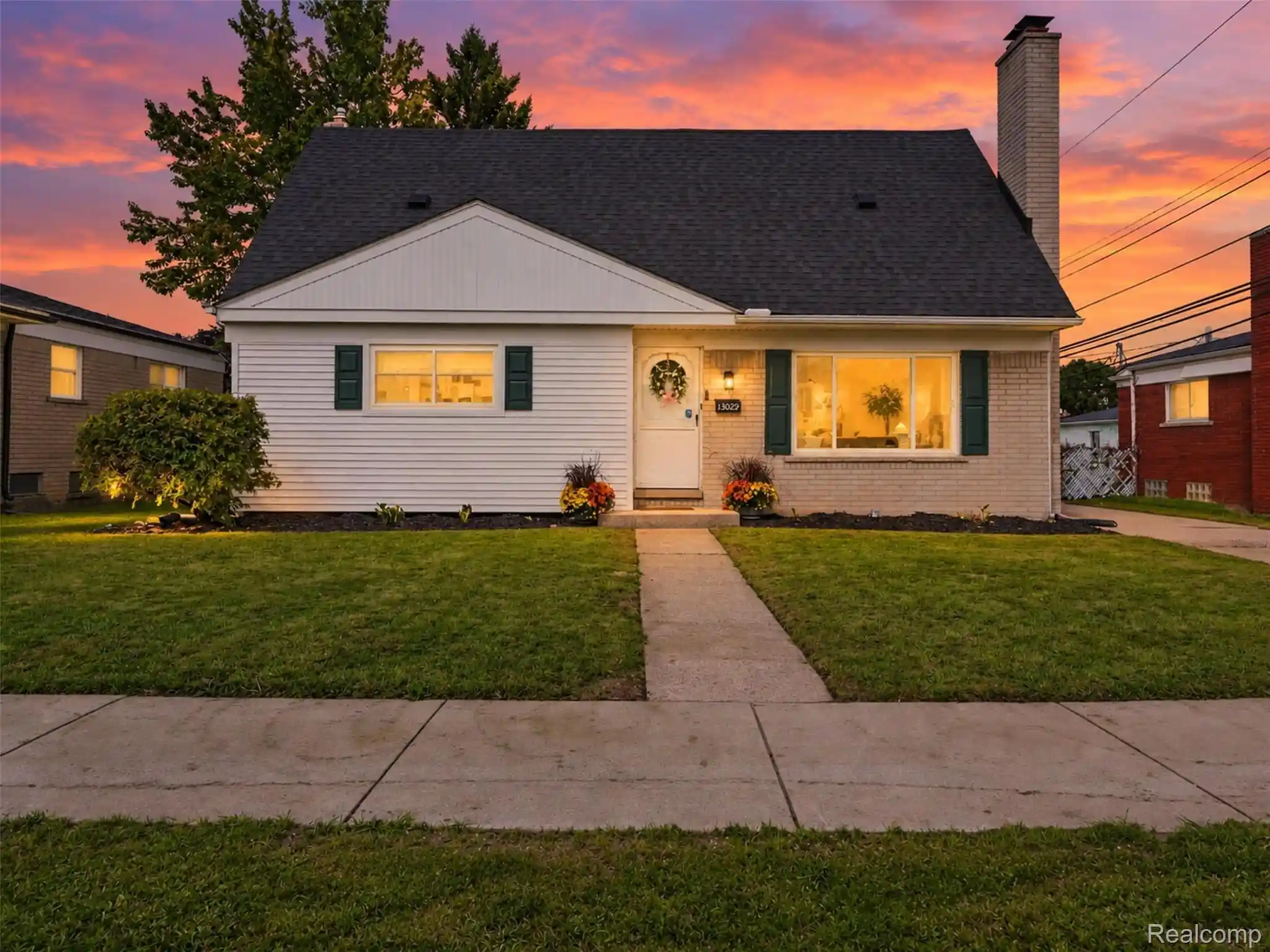 Photo 1 of Sale Pending at 13029 Geoffry Dr, Warren, MI 48088 | MLS# 20261078314 | Listing updated on 2026-10-29