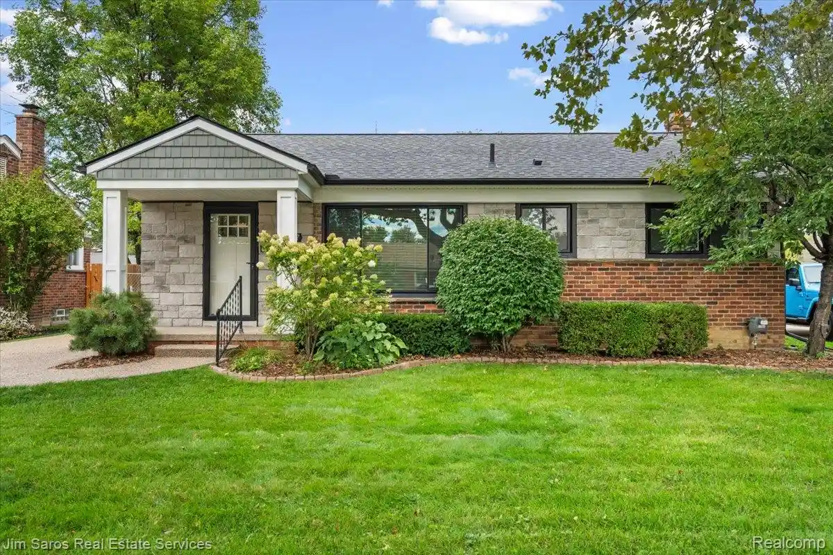 Photo 1 of Sale Pending at 22587 Kipling St, Saint Clair Shores, MI 48080 | MLS# 20261078392 | Listing updated on 2026-10-12
