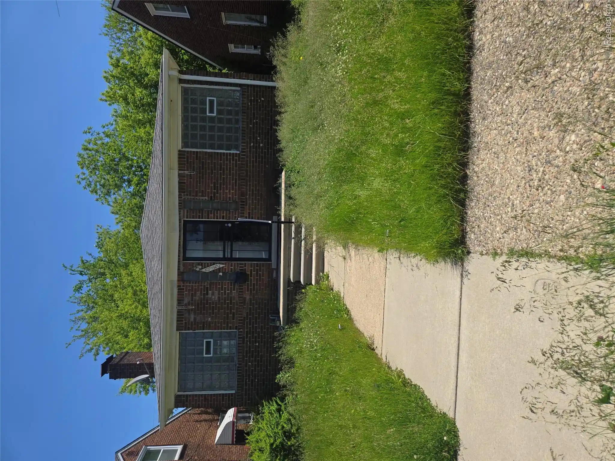 Photo 1 of Single family home for sale at 10342 Roxbury St, Detroit, MI 48224 | MLS# 20261078413 | Listing updated on 2026-09-29