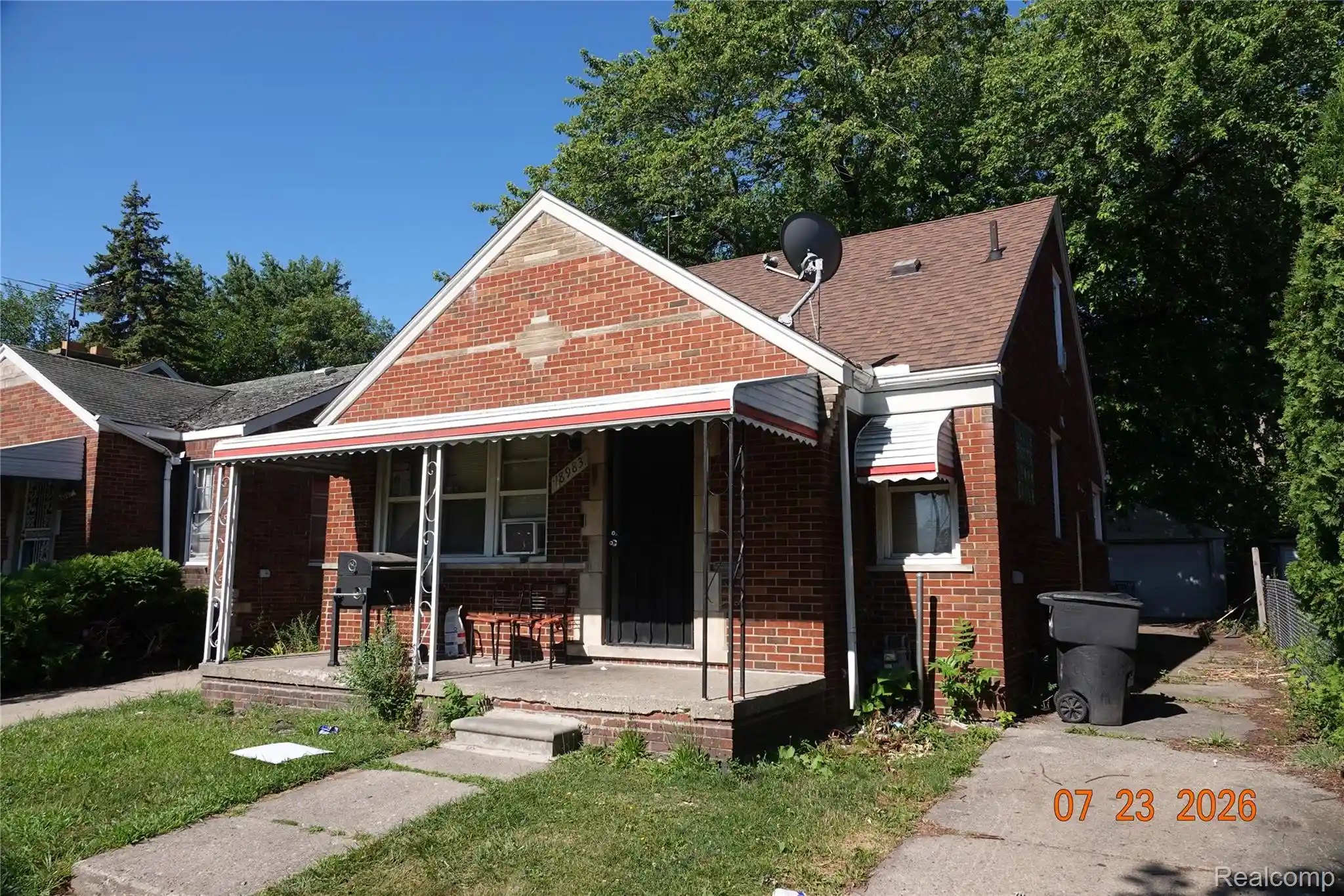 Photo 1 of Single family home for sale at 18983 Barlow St, Detroit, MI 48205 | MLS# 20261078425 | Listing updated on 2026-10-01