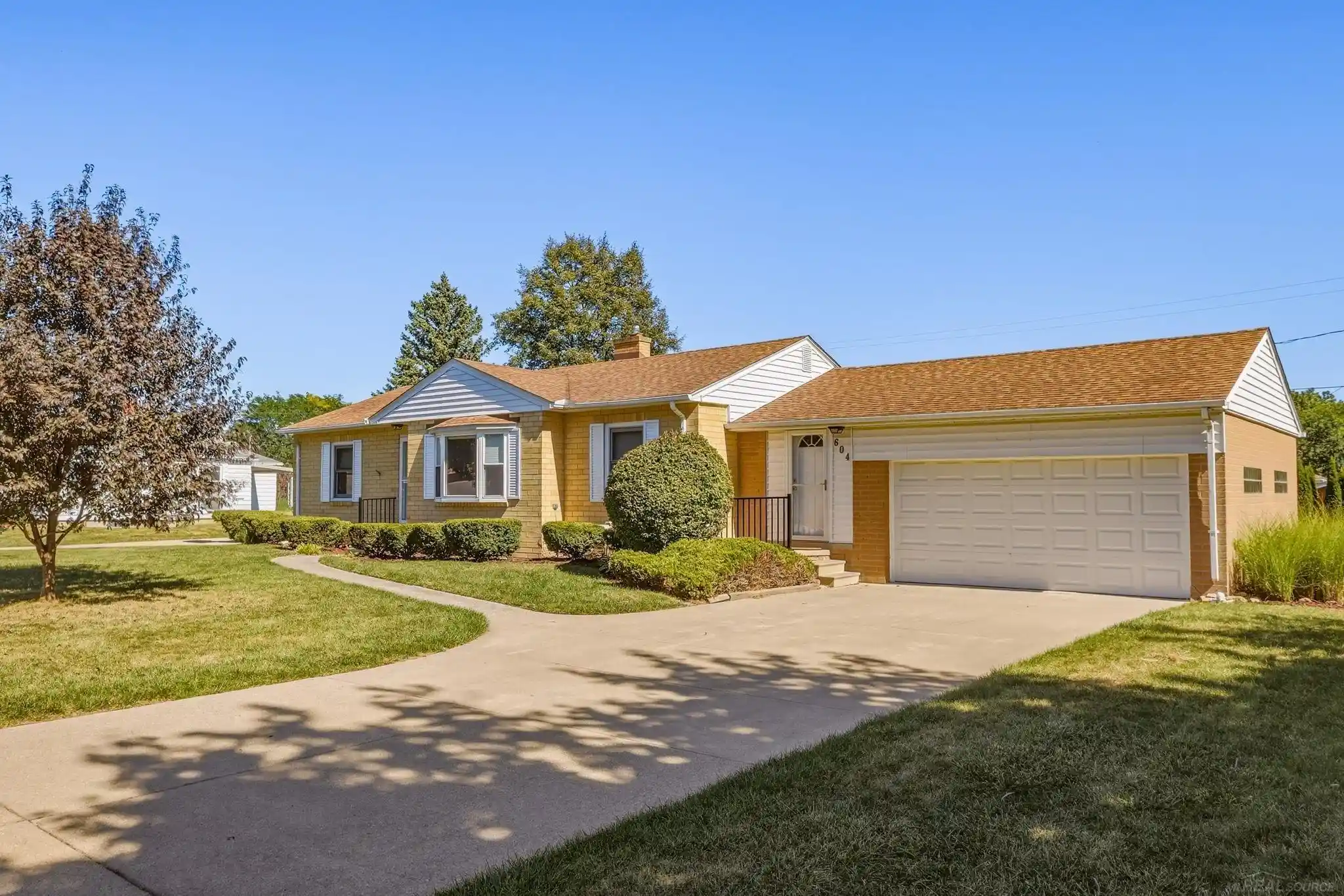 Photo 1 of Single family home for sale at 604 Handy Dr, Bay City, MI 48706 | MLS# 58050223234 | Listing updated on 2026-10-12