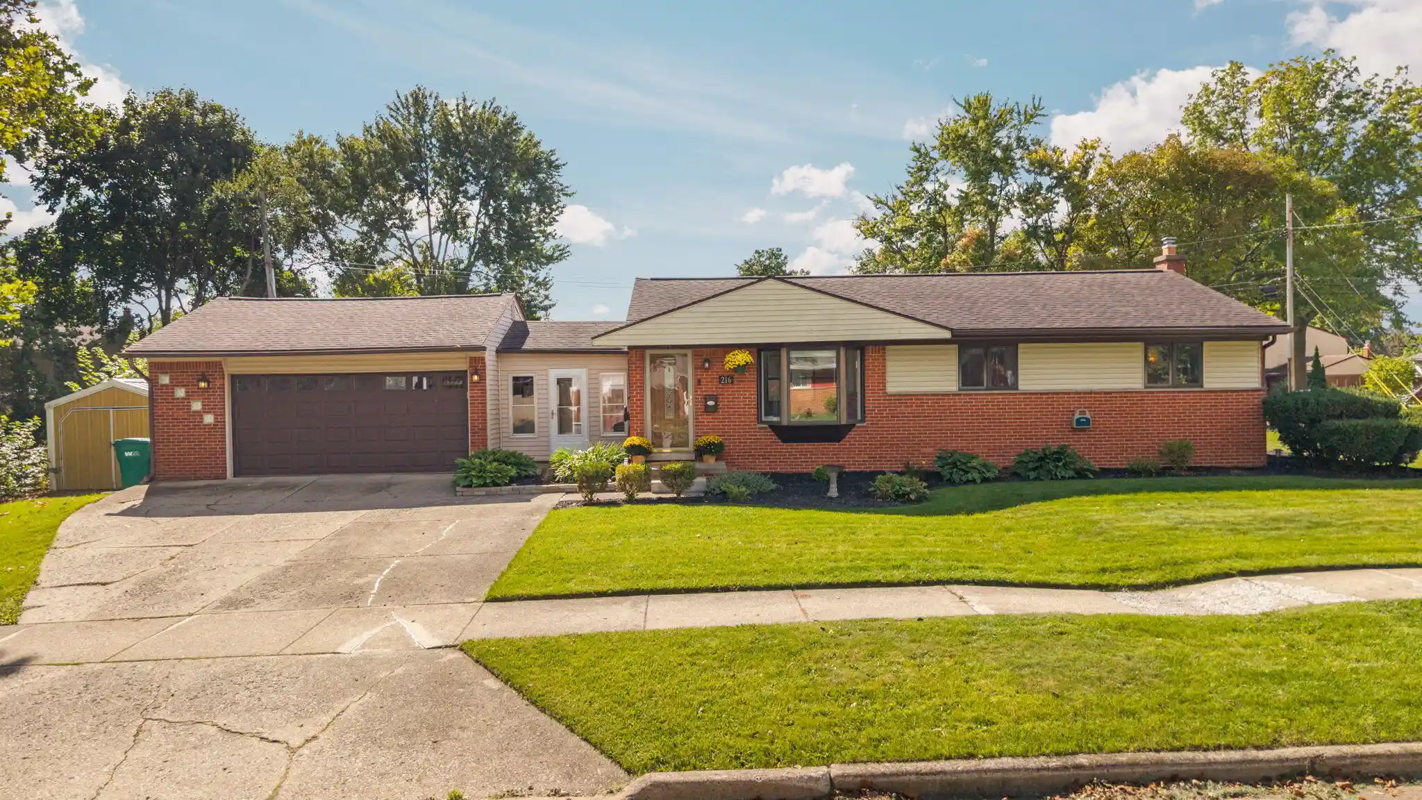 Photo 1 of Single family home for sale at 216 Harper Dr, Saline, MI 48176 | MLS# 81026051714 | Listing updated on 2026-10-03