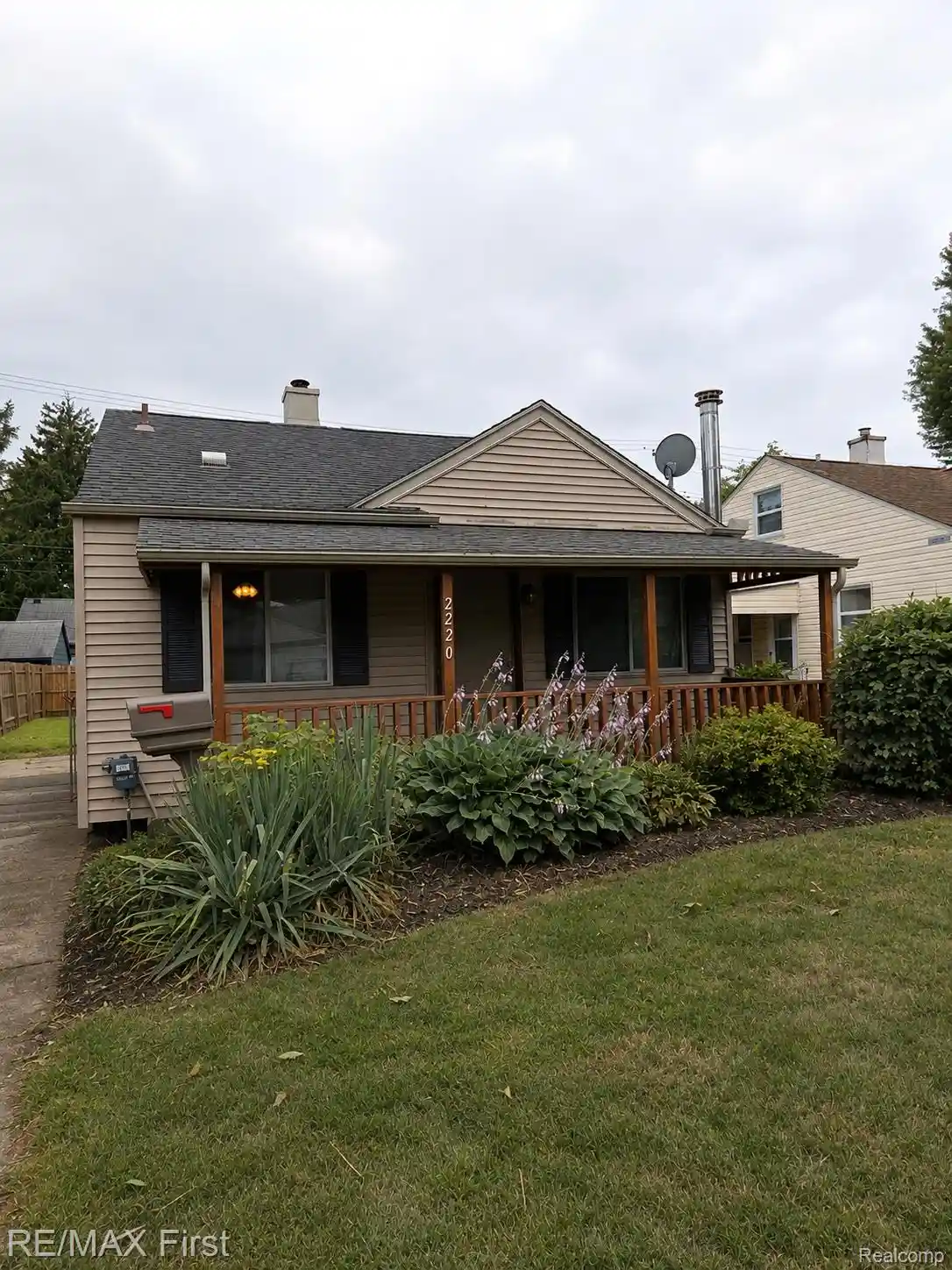 Photo 1 of Single family home for sale at 2220 Rowland Ave, Royal Oak, MI 48067 | MLS# 20261078587 | Listing updated on 2026-09-30