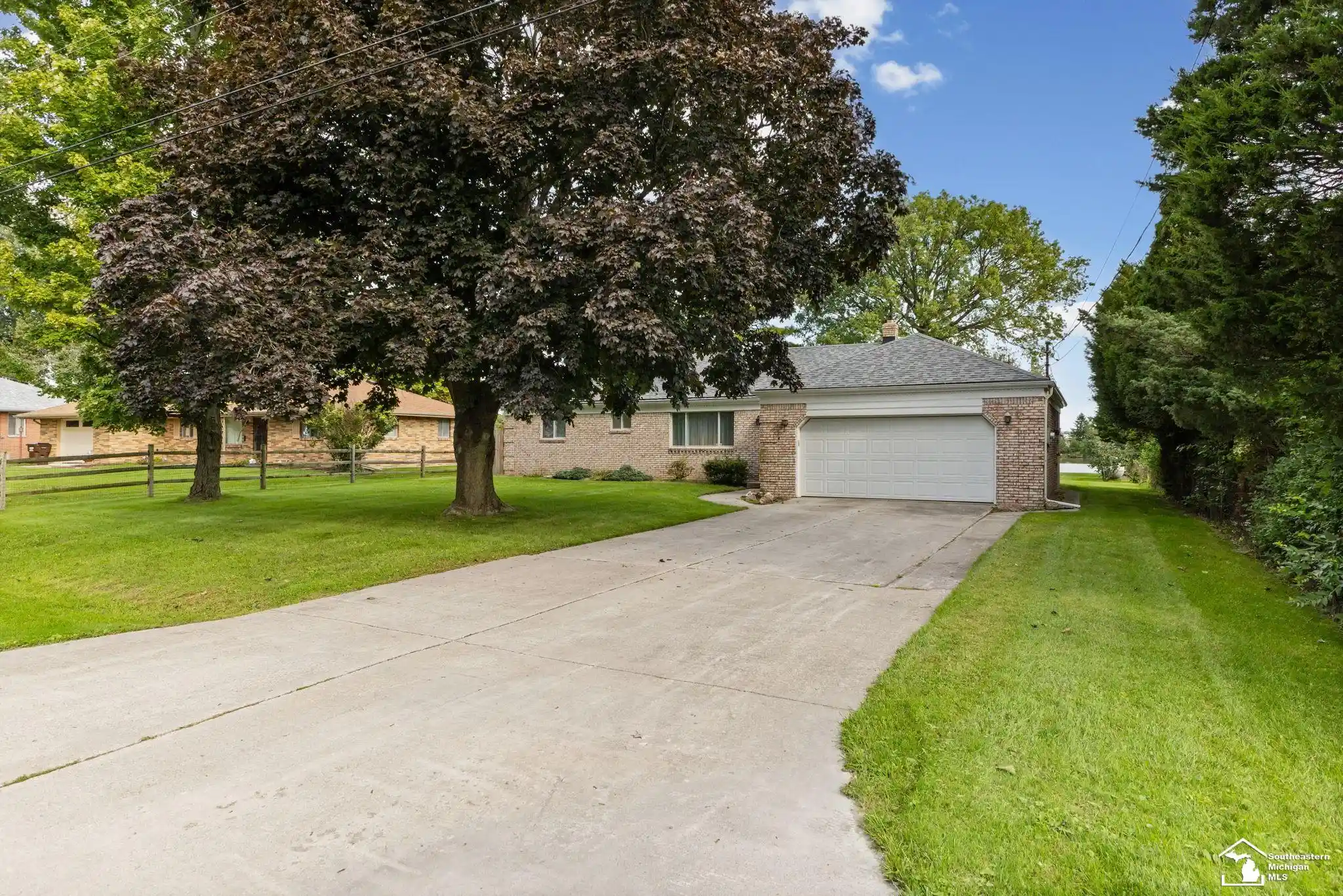 Photo 1 of Sale Pending at 6367 Grandview Dr, Erie, MI 48133 | MLS# 57050223267 | Listing updated on 2026-10-28