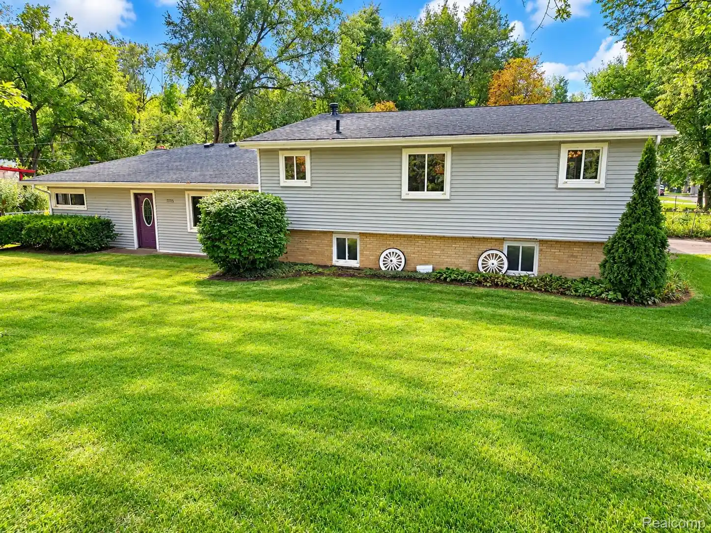 Photo 1 of Single family home for sale at 7795 Circle Blvd, West Bloomfield, MI 48323 | MLS# 20261078630 | Listing updated on 2026-10-19