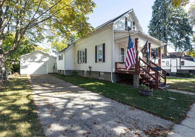 Single family home for sale at 411 S Jackson St, Bay City, MI 48708 | MLS# 61050223292
