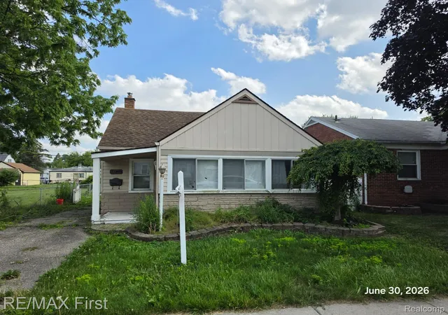 Photo 1 of Sale Pending at 13346 Toepfer Rd, Warren, MI 48089 | MLS# 20261078698 | Listing updated on 2026-10-28