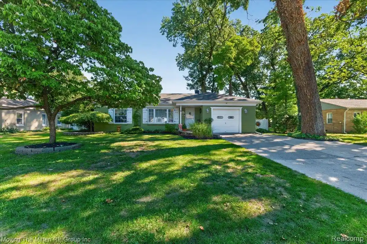 Photo 1 of Sale Pending at 5882 N Parent St, Westland, MI 48185 | MLS# 20261078706 | Listing updated on 2026-10-25