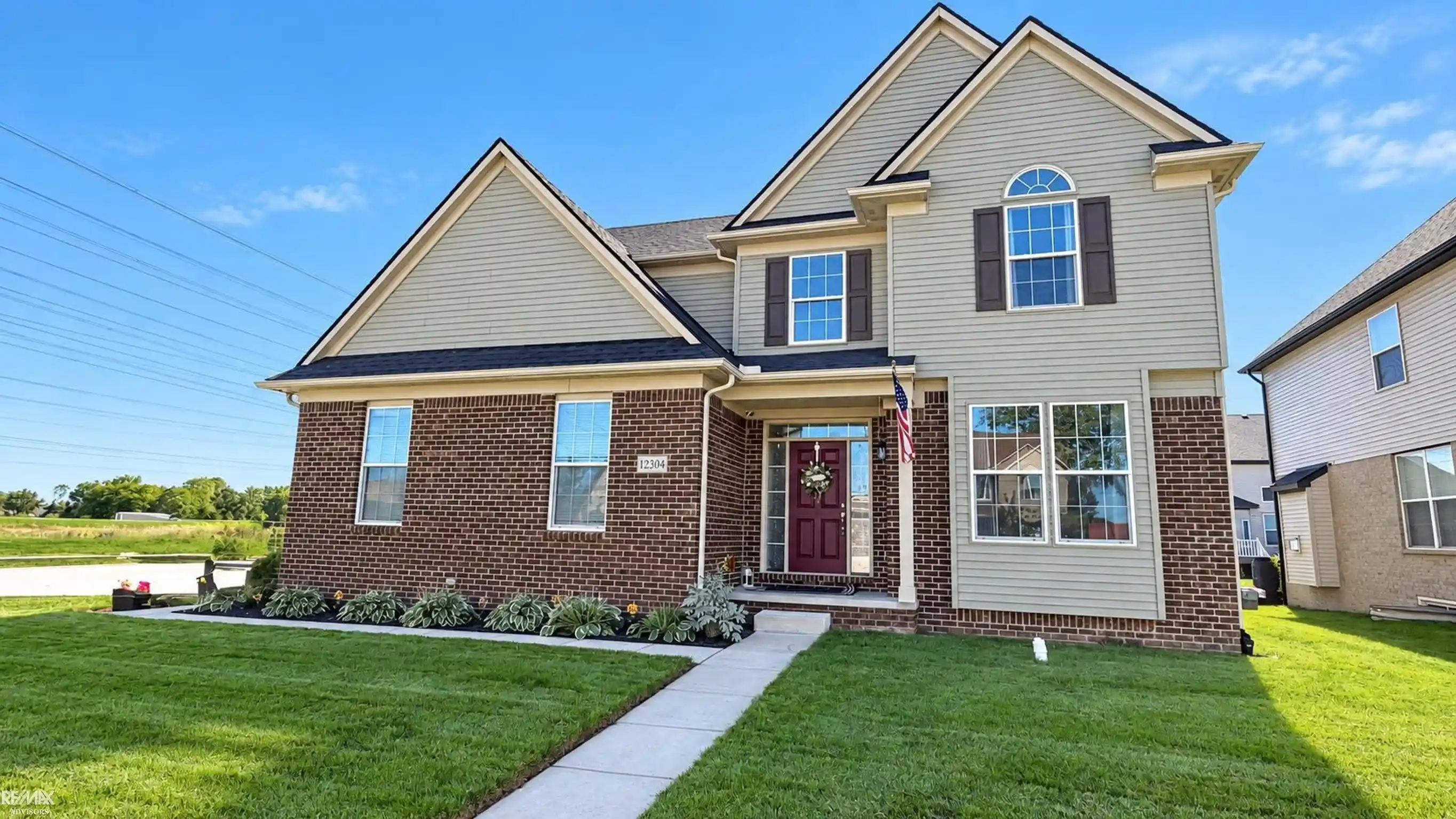 Photo 1 of Single family home for sale at 12304 Lincolnshire Dr, Sterling Heights, MI 48312 | MLS# 58050223300 | Listing updated on 2026-10-14
