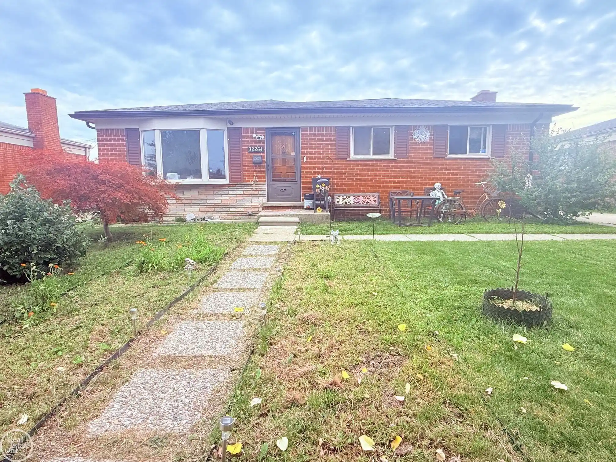 Photo 1 of Single family home for sale at 32264 Parker Cir, Warren, MI 48088 | MLS# 58050223318 | Listing updated on 2026-10-22