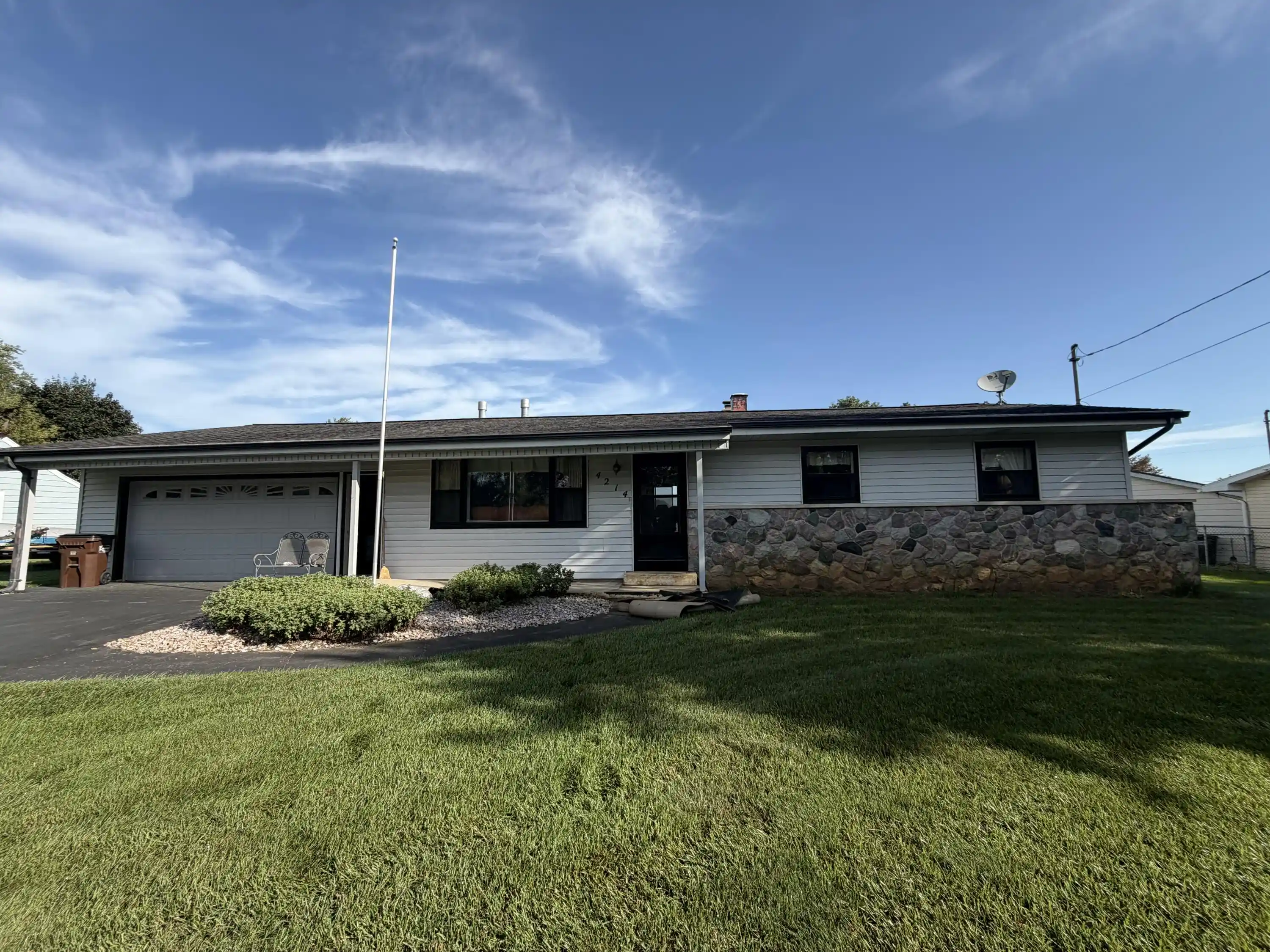 Single family home for sale at 4214 Gale St, Michigan Center, MI 49254 | MLS# 55026051848