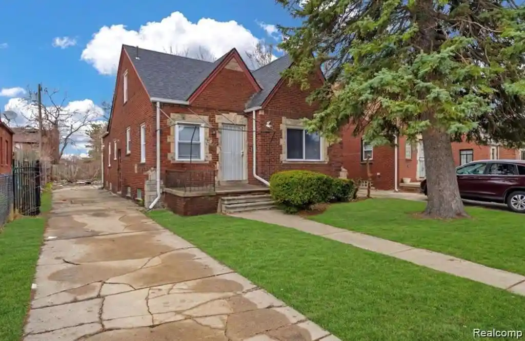 Photo 1 of Single family home for sale at 11437 Kenmoor St, Detroit, MI 48205 | MLS# 20261078864 | Listing updated on 2026-10-02