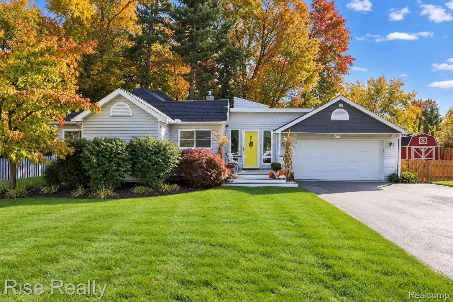 Single family home for sale at 1870 Orchid St, Waterford, MI 48328 | MLS# 20261078956