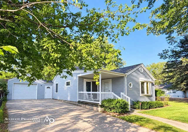 Photo 1 of Single family home for sale at 521 Oak St, Mount Morris, MI 48458 | MLS# 5050223376 | Listing updated on 2026-10-27