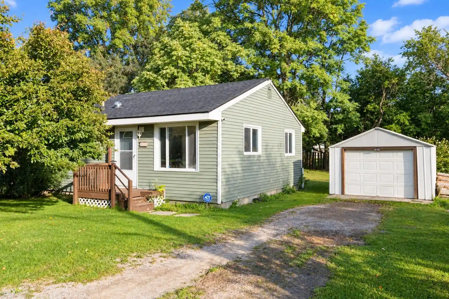 Photo 1 of Single family home for sale at 3259 Berent St, Burton, MI 48529 | MLS# 5050223383 | Listing updated on 2026-10-22