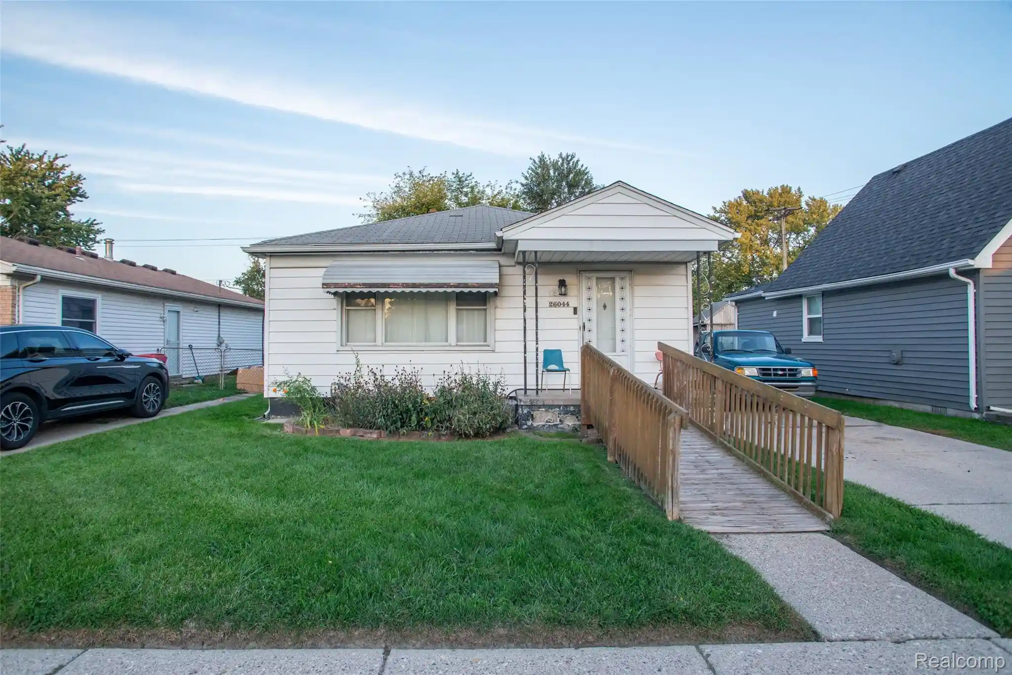 Photo 1 of Sale Pending at 26044 Clancy St, Roseville, MI 48066 | MLS# 20261079113 | Listing updated on 2026-10-19
