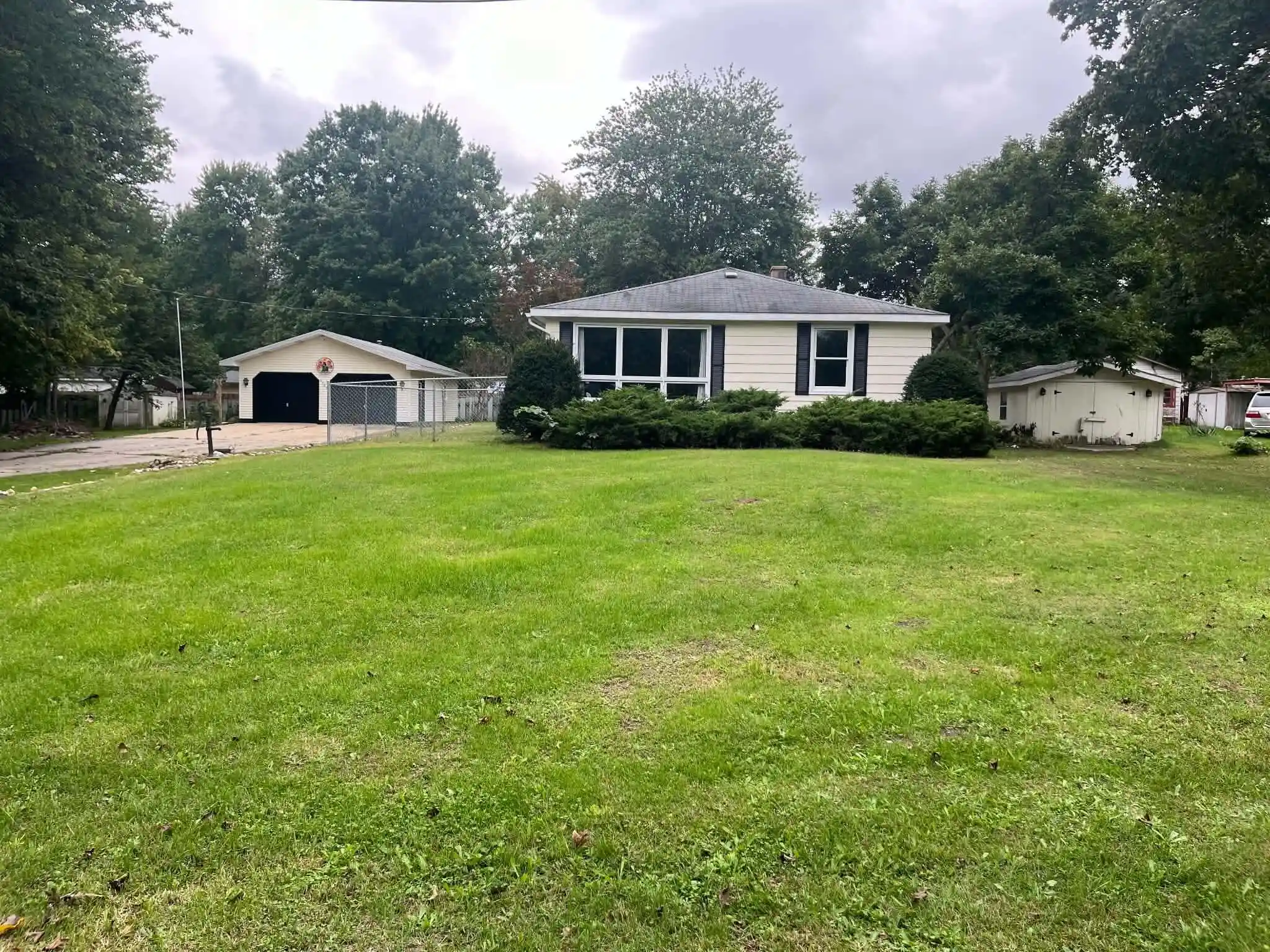 Photo 1 of Single family home for sale at 65835 Gridley Rd, Hartford, MI 49057 | MLS# 69026052051 | Listing updated on 2026-10-16
