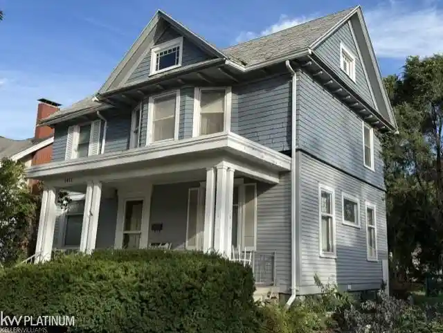 Photo 1 of Single family home for sale at 1411 Griswold St, Port Huron, MI 48060 | MLS# 58050223428 | Listing updated on 2026-10-26