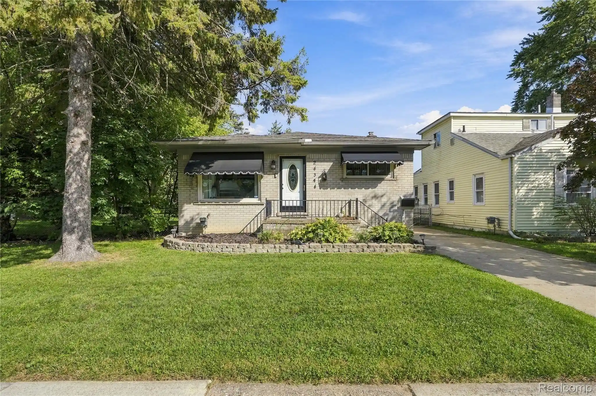 Photo 1 of Single family home for sale at 24344 Rosebud Ave, Eastpointe, MI 48021 | MLS# 20261079187 | Listing updated on 2026-10-02