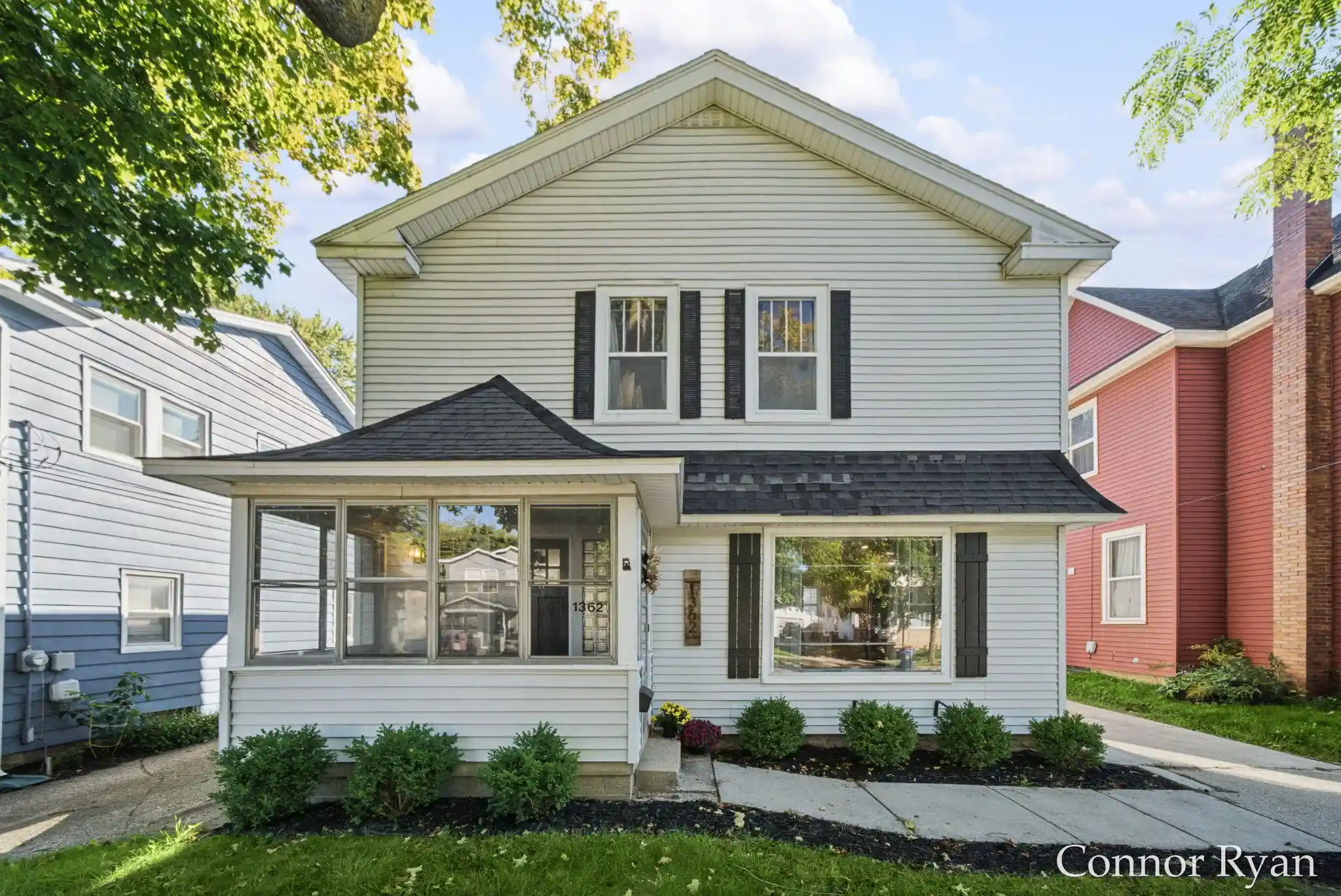 Photo 1 of Sale Pending at 1362 Columbia Ave Ne, Grand Rapids, MI 49505 | MLS# 71026052098 | Listing updated on 2026-10-13