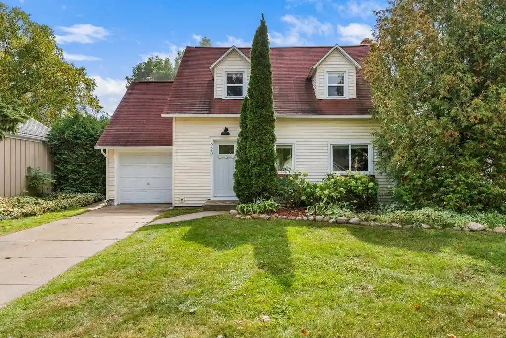 Single family home for sale at 920 Michigan St, Petoskey, MI 49770 | MLS# 78080074066