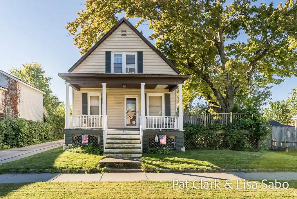 Multi family home for sale at 420 Monroe Ave, Grand Haven, MI 49417 | MLS# 71026052117