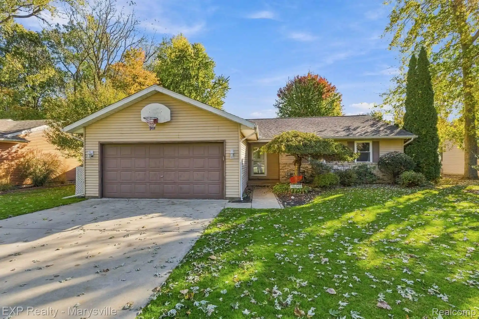 Photo 1 of Single family home for sale at 3754 State Rd, Fort Gratiot, MI 48059 | MLS# 20261079297 | Listing updated on 2026-10-28